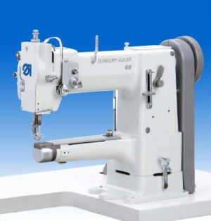 MÁQUINA DE BRAZO PARA RIBETEAR DÜRKOPP ADLER 69